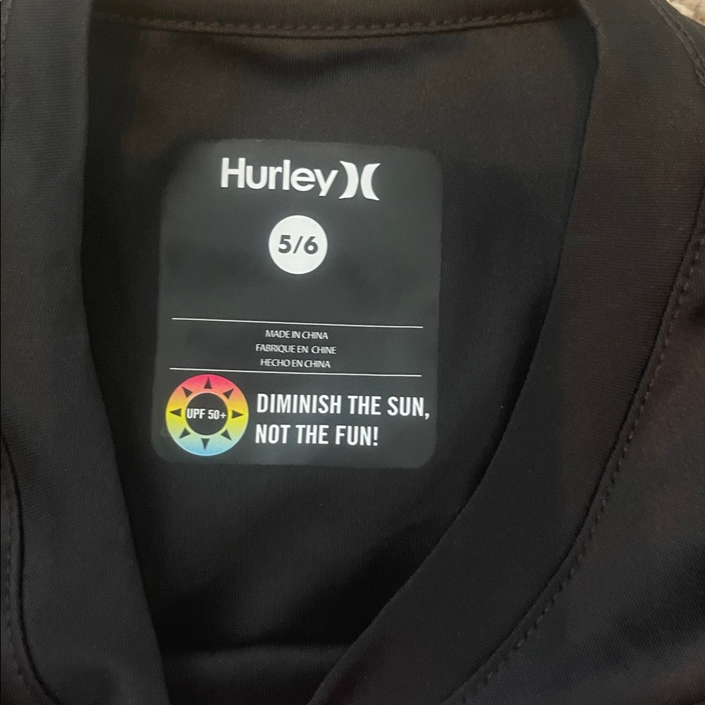 Hurley Rash Guard - Picture 2 of 4